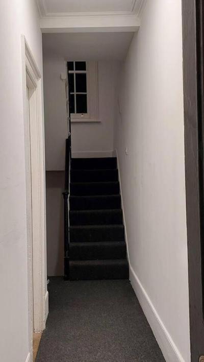 Impeccable 1 Bedroom Flat In *