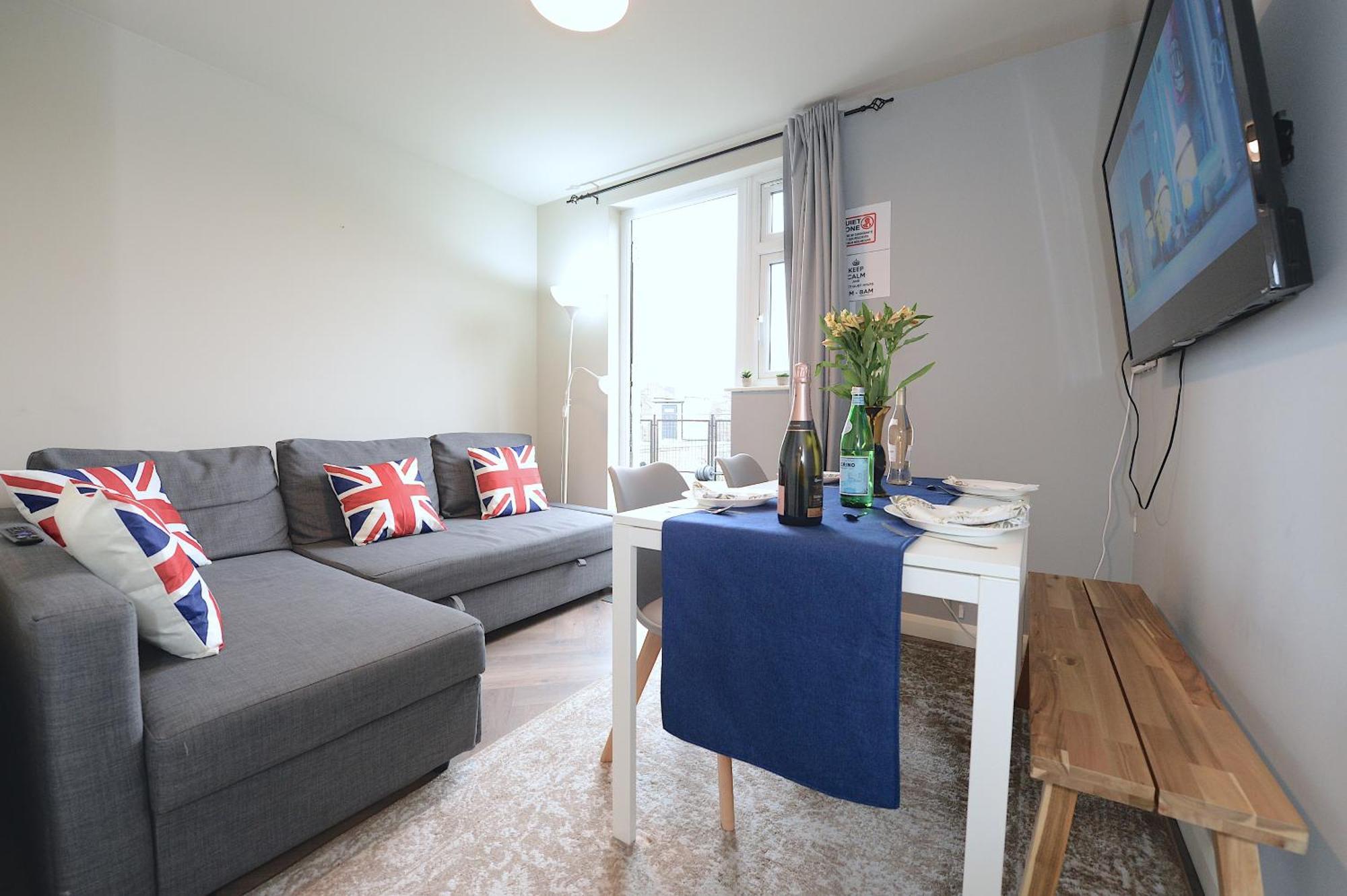 Appartement 2 Bedroom Flat In Wood Piccadilly Line