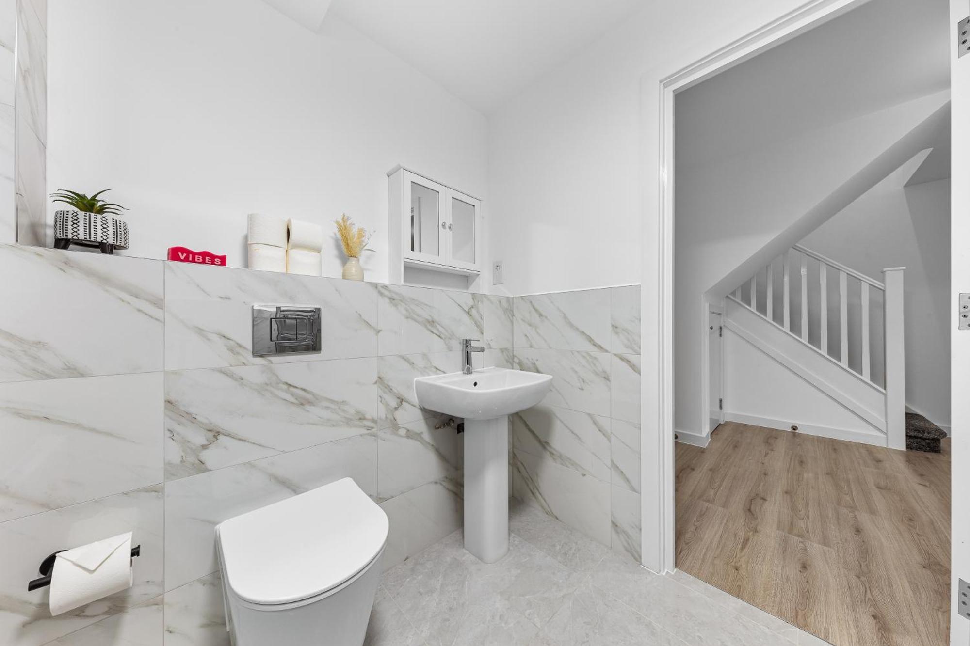Appartement Three Bedroom In Heart Of Mr4 *