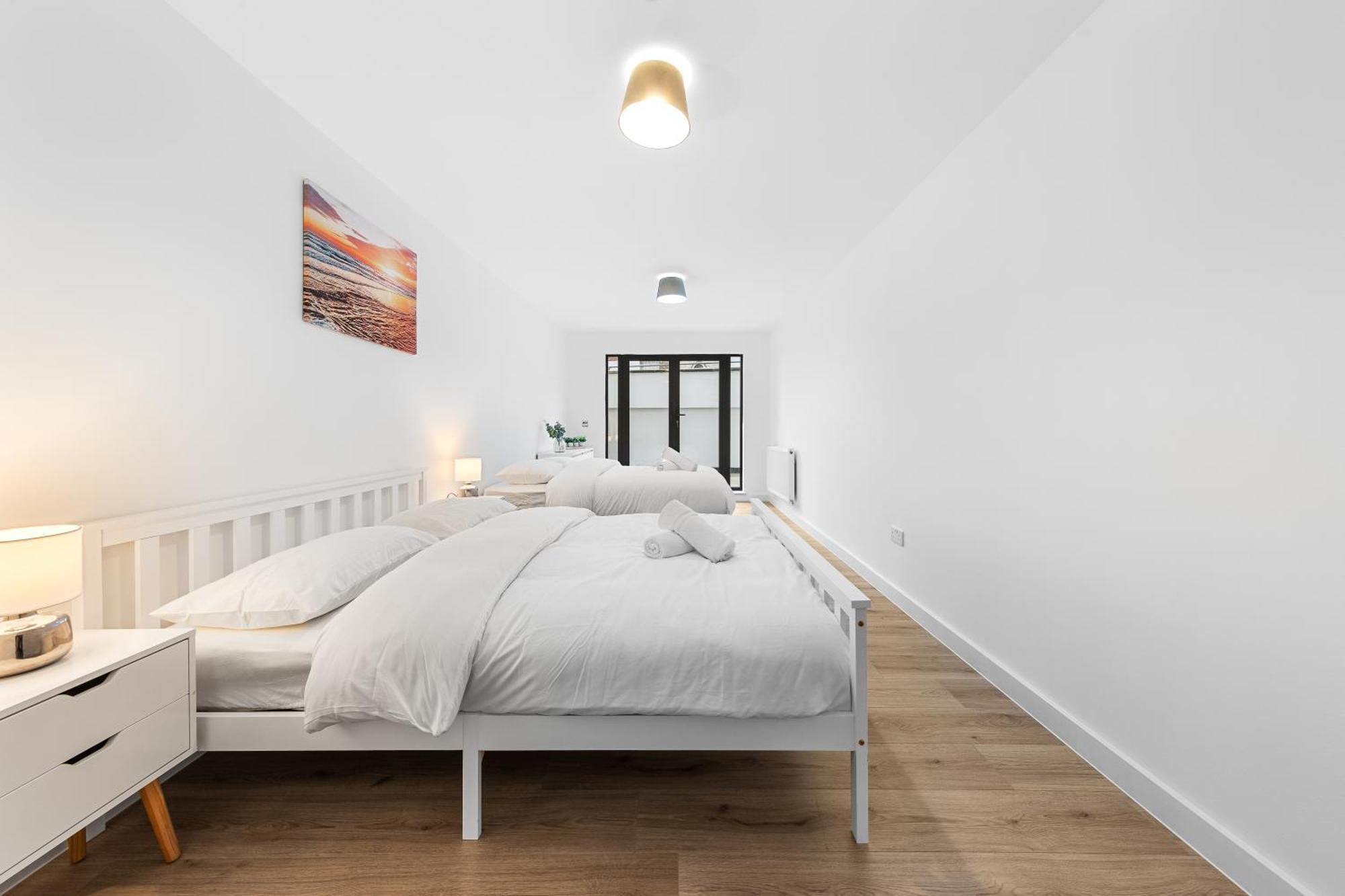 Three Bedroom In Heart Of Mr4 Lejlighed London