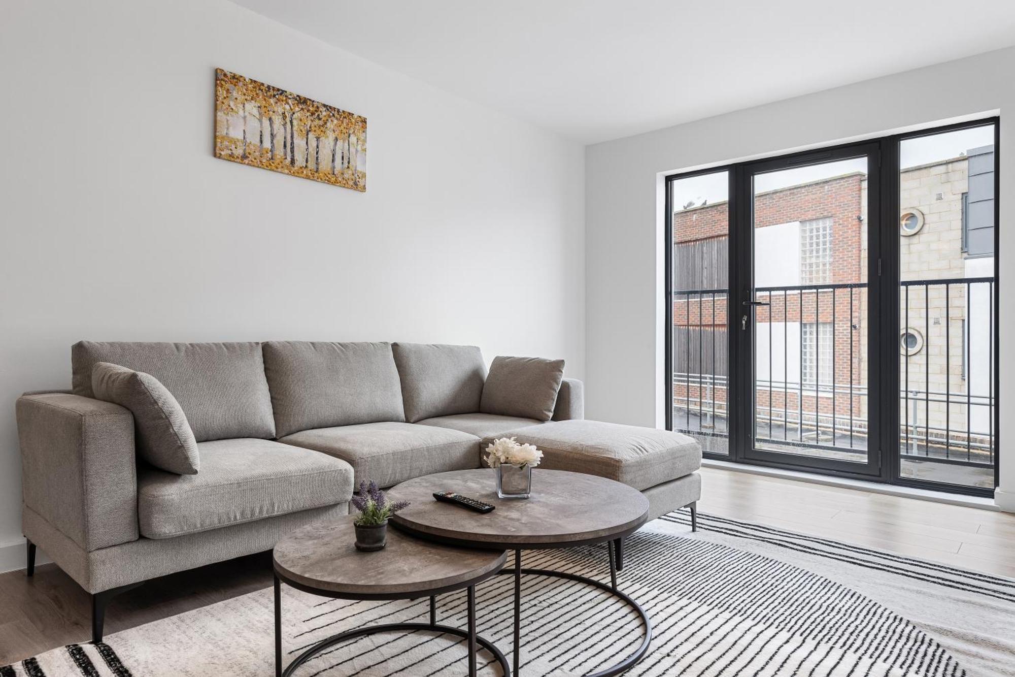 3 Bedroom Sleep12 In Mr2 Apartment London