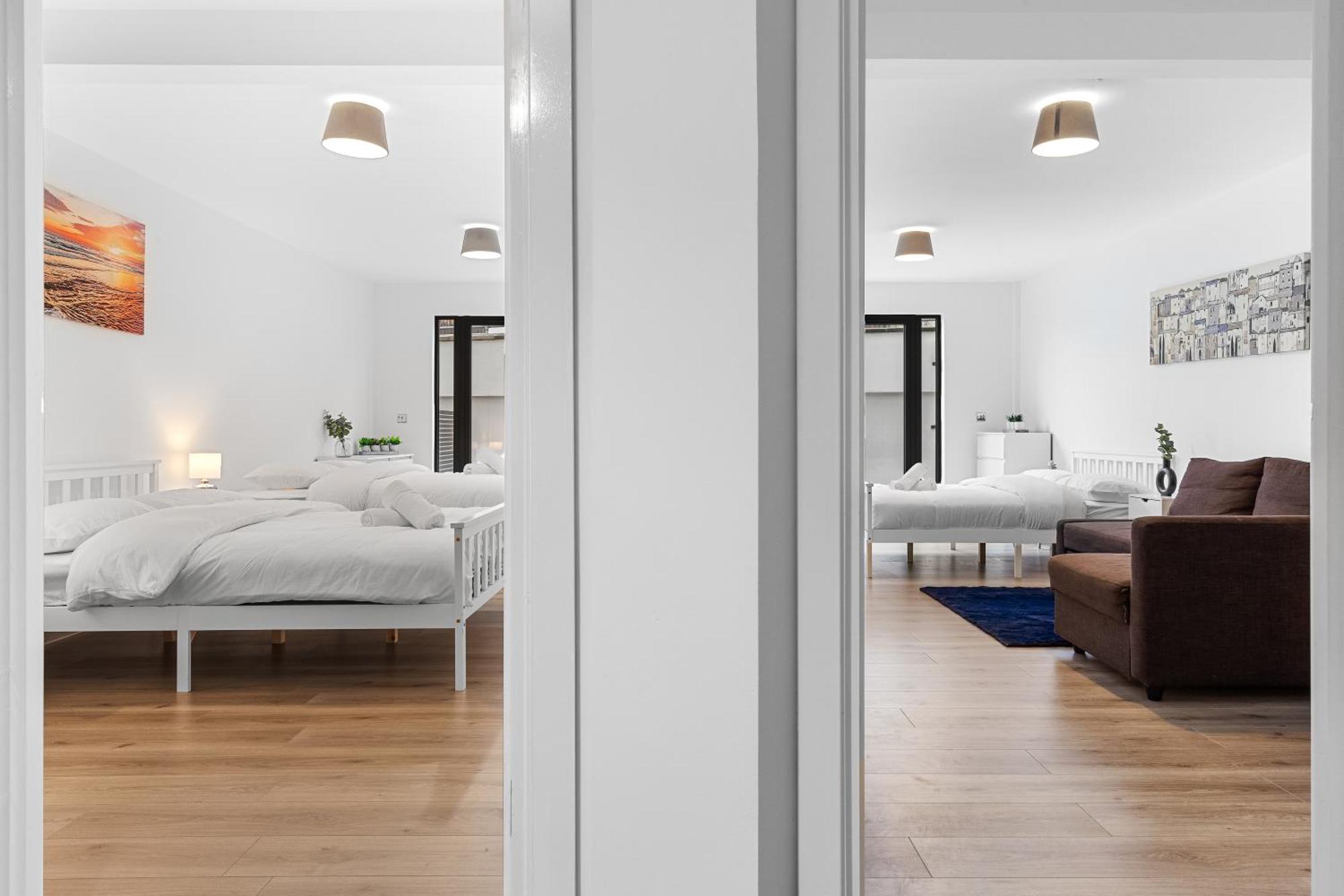 Apartment 3 Bedroom Sleep12 In Mr2 *
