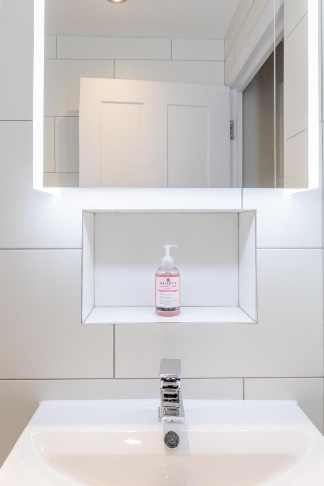 Appartamento Vogue 1 Bedroom Pimlico Flat Near Victoria Station Londra
