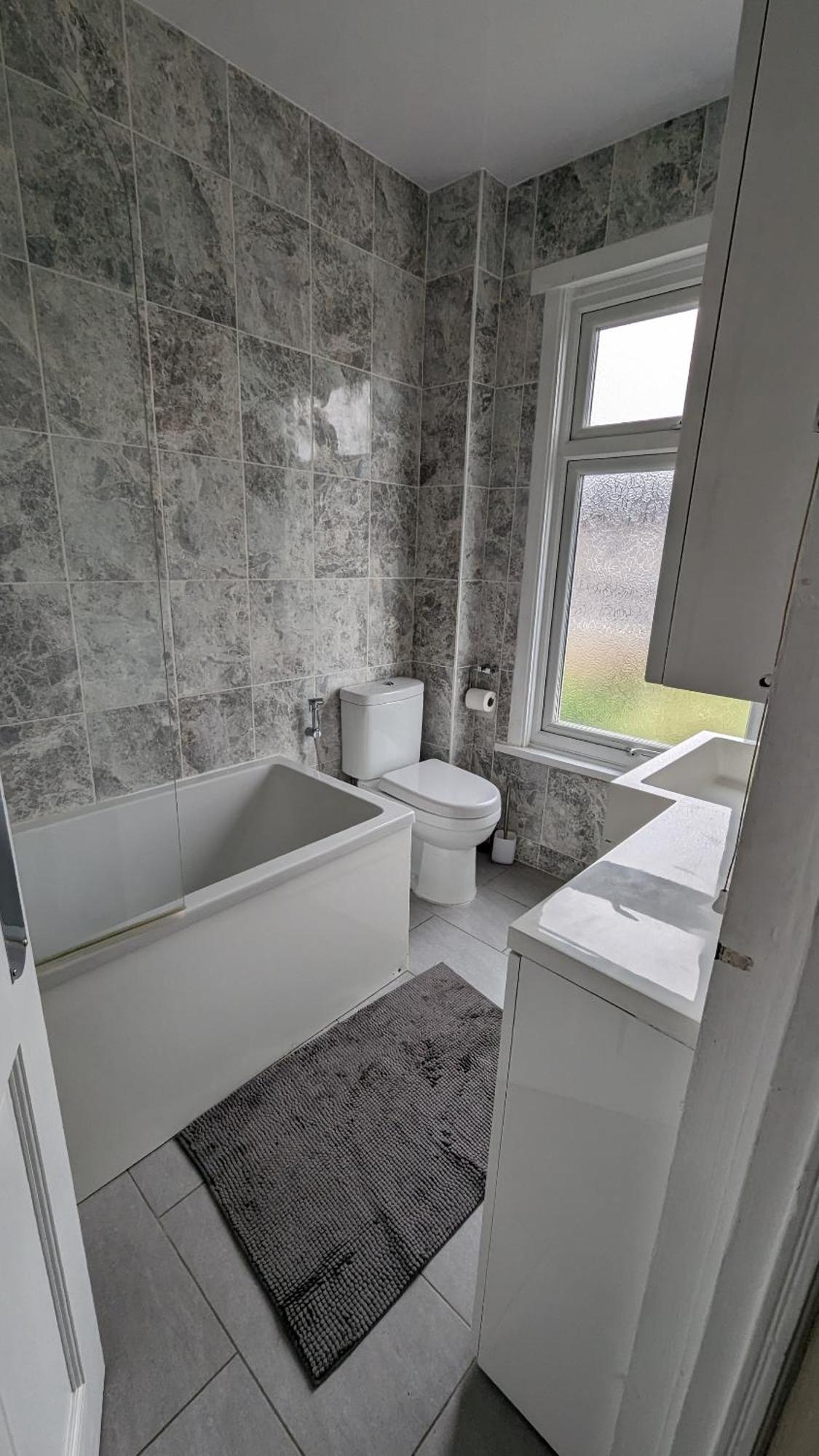Vakantiehuis 3 Bedroom House,4beds, 2 Baths Ilford ,12 Mins To Stratford *