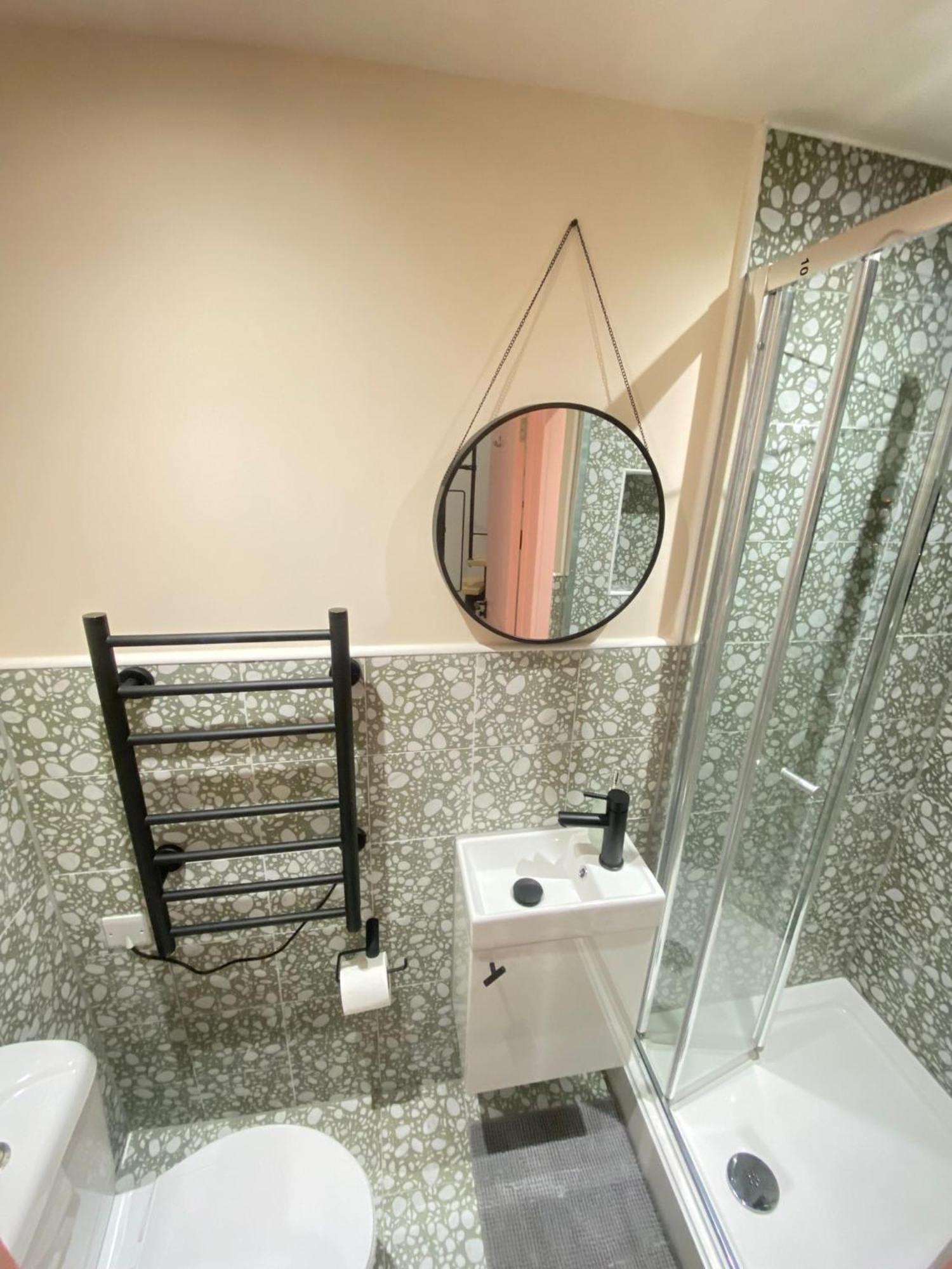 Pensionat Cozy En-suite Loft In Trendy Local *