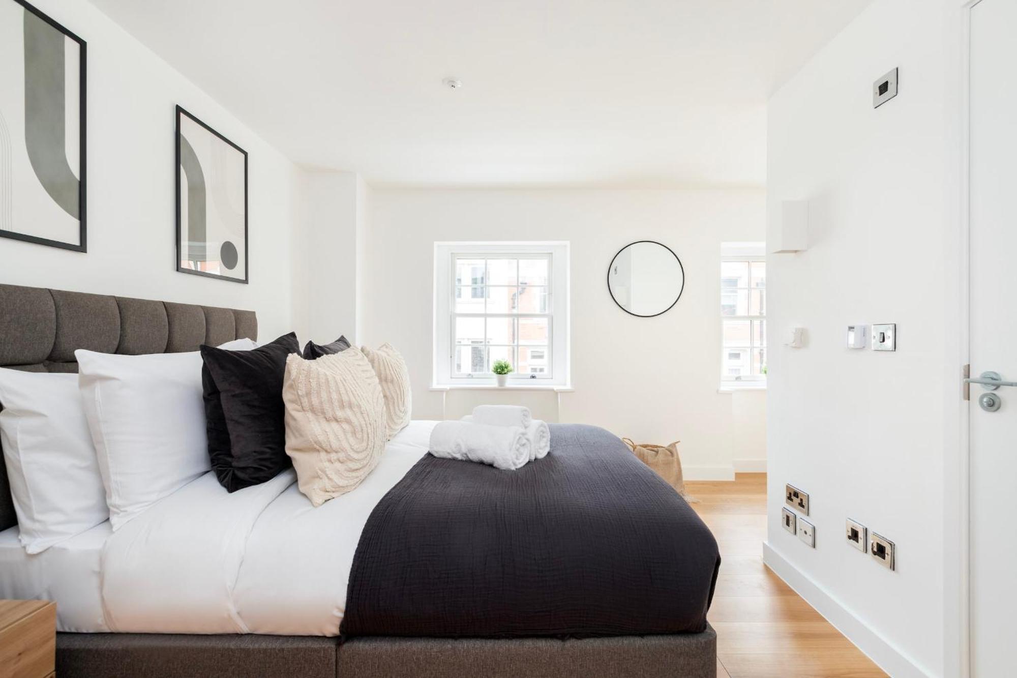 Fitzrovia & Soho - 2br With Balcony - Cityapartmentstay Apartment