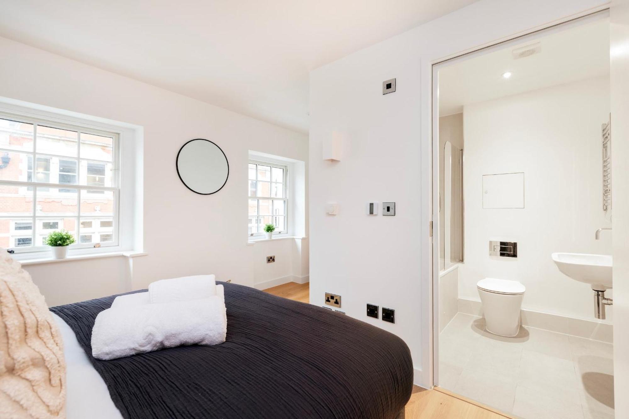 Apartment Fitzrovia & Soho - 2br With Balcony - Cityapartmentstay *