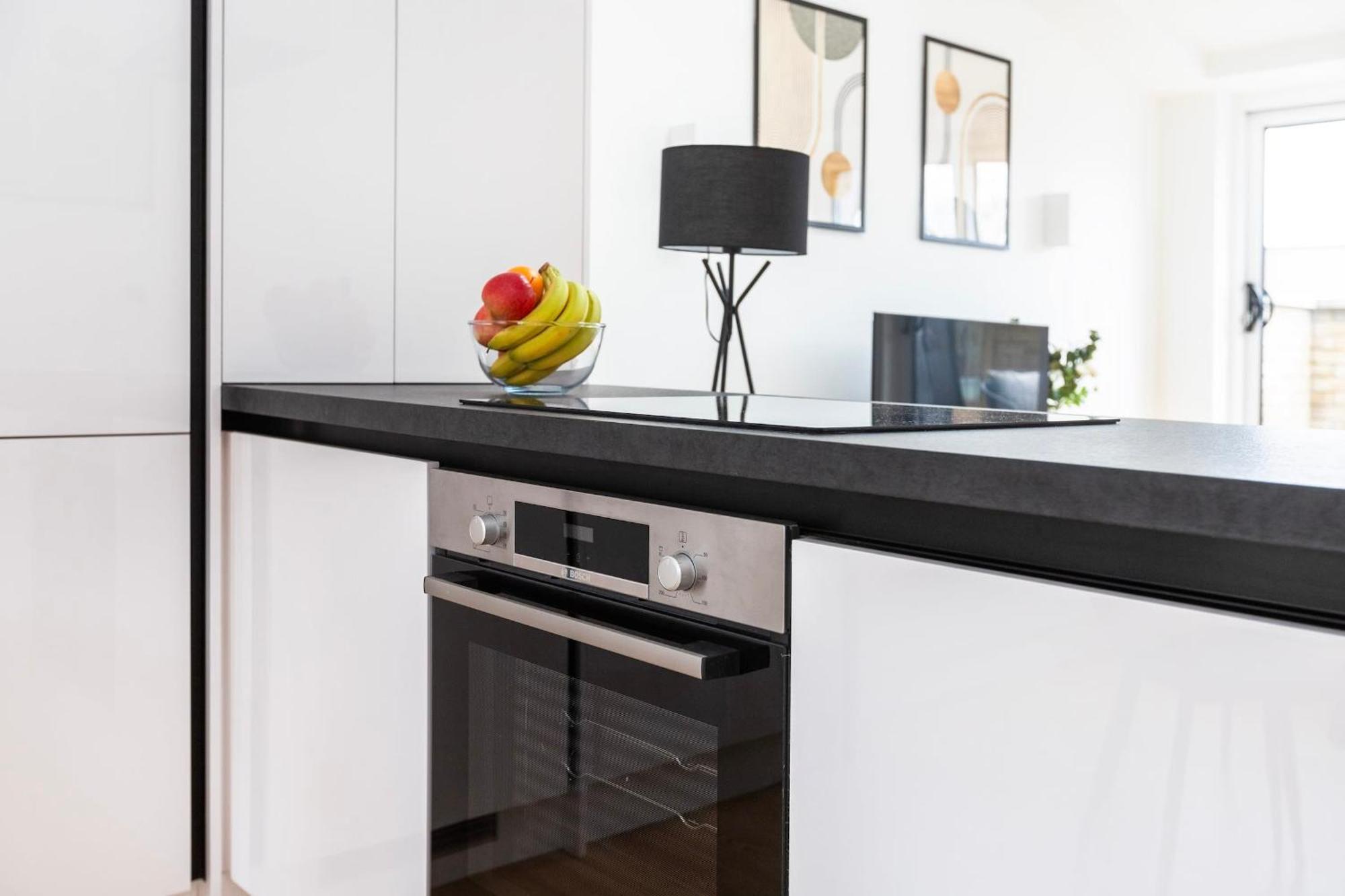 Fitzrovia & Soho - 2br With Balcony - Cityapartmentstay Appartamento Londra