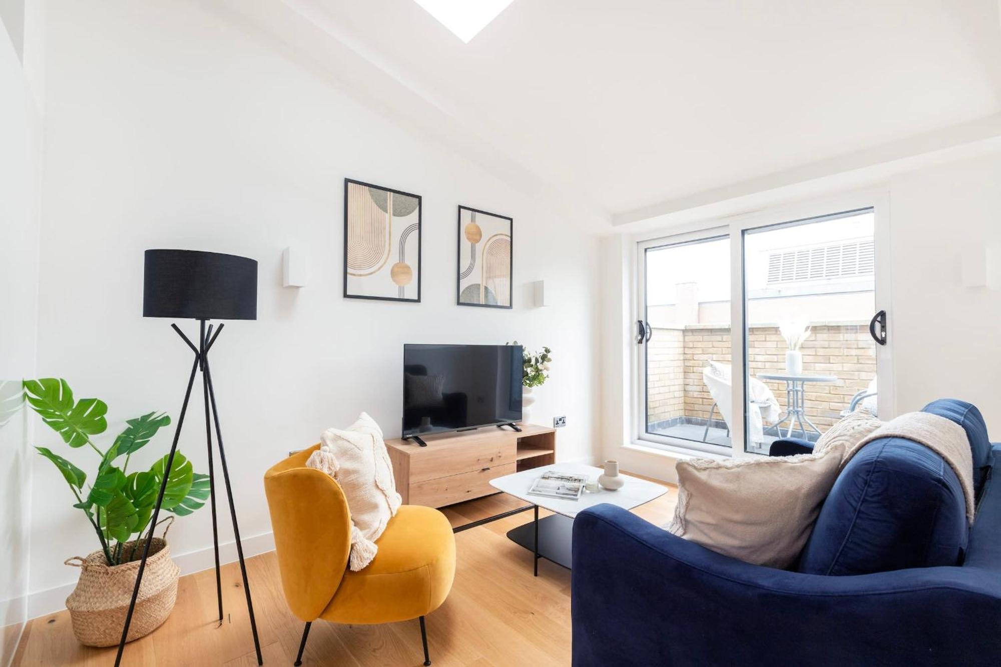 Fitzrovia & Soho - 2br With Balcony - Cityapartmentstay Apartment *