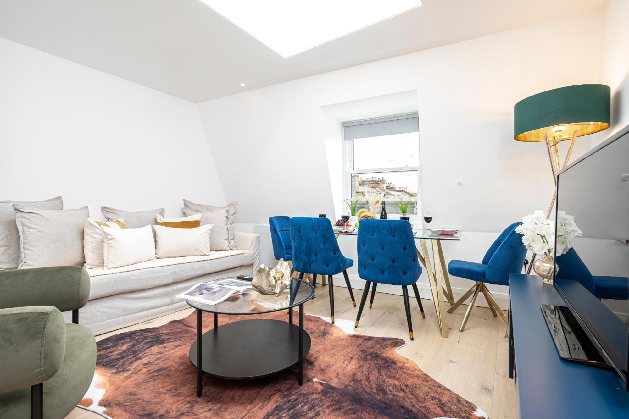 Belgravia Apartment *