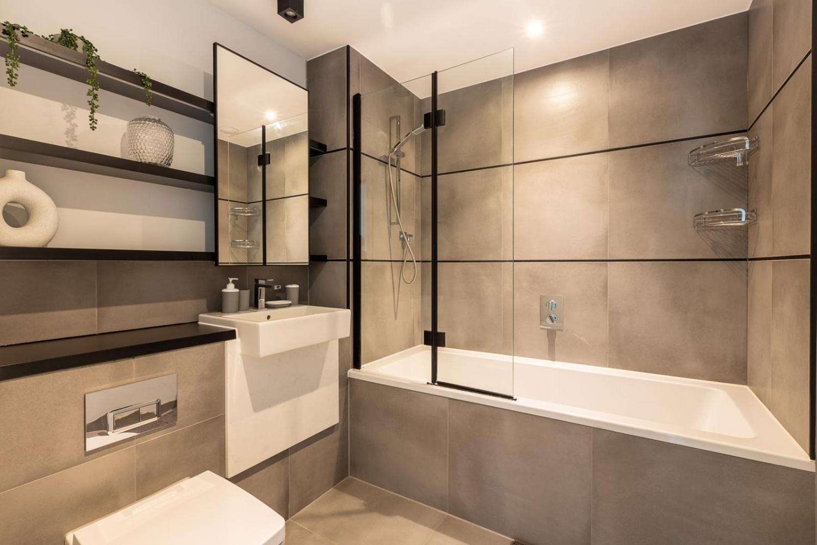 Apartment Modern 2bd Flat In Canary Wharf With And River Views London
