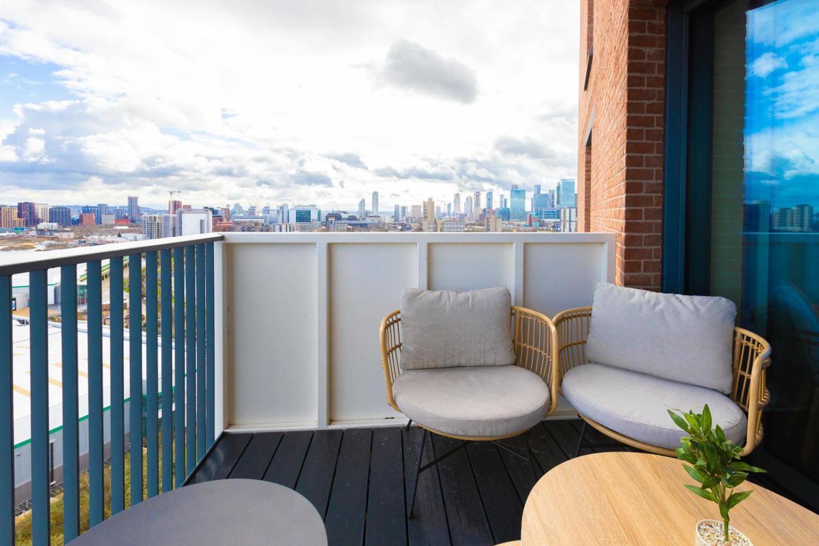 Modern 2bd Flat In Canary Wharf With And River Views Apartment London