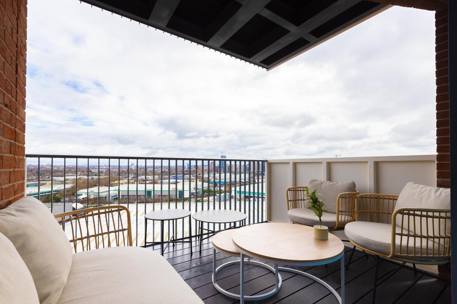 Modern 2bd Flat In Canary Wharf With And River Views Apartment *