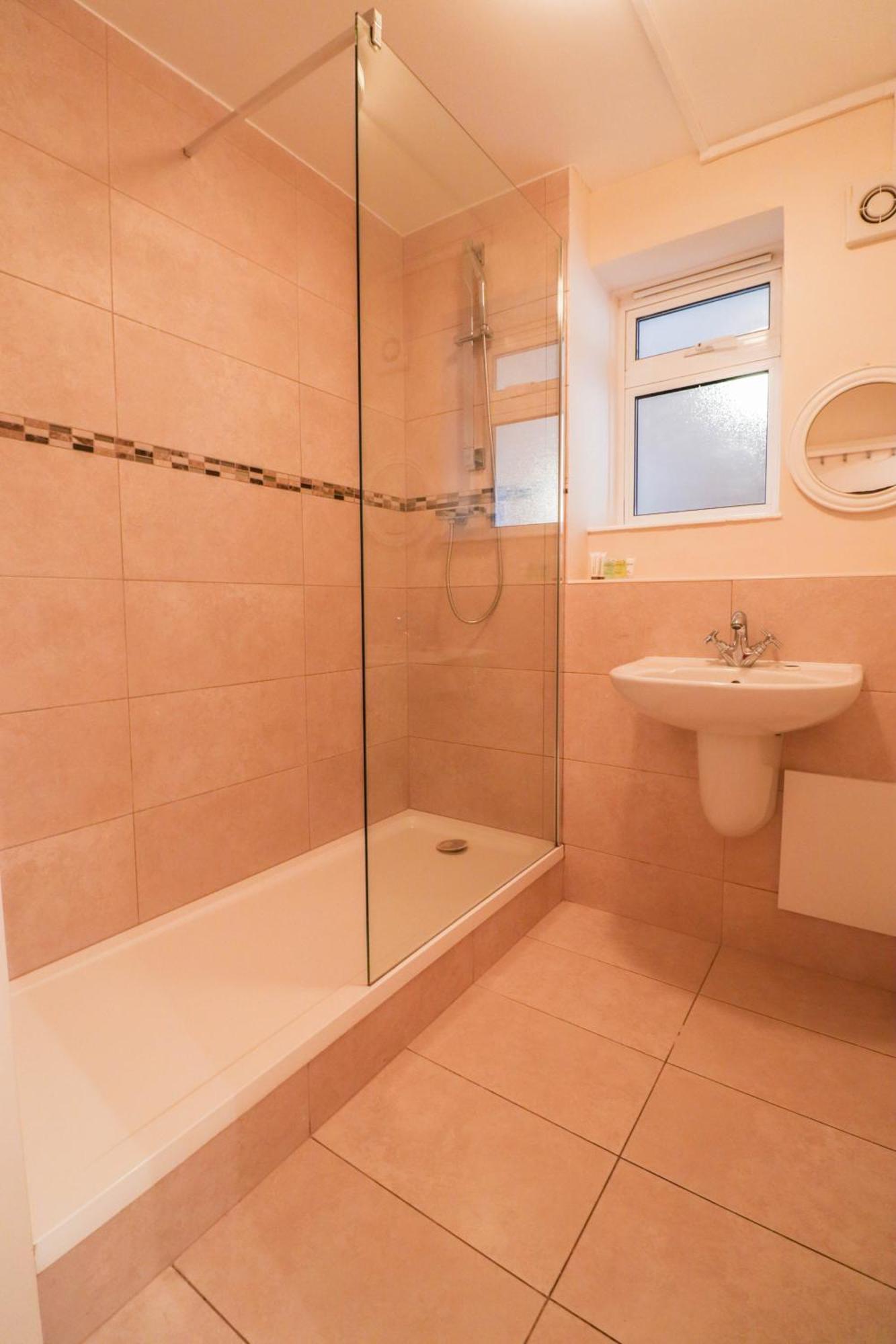 Apartment Gorgeous 2-Bedroom London Apartment London