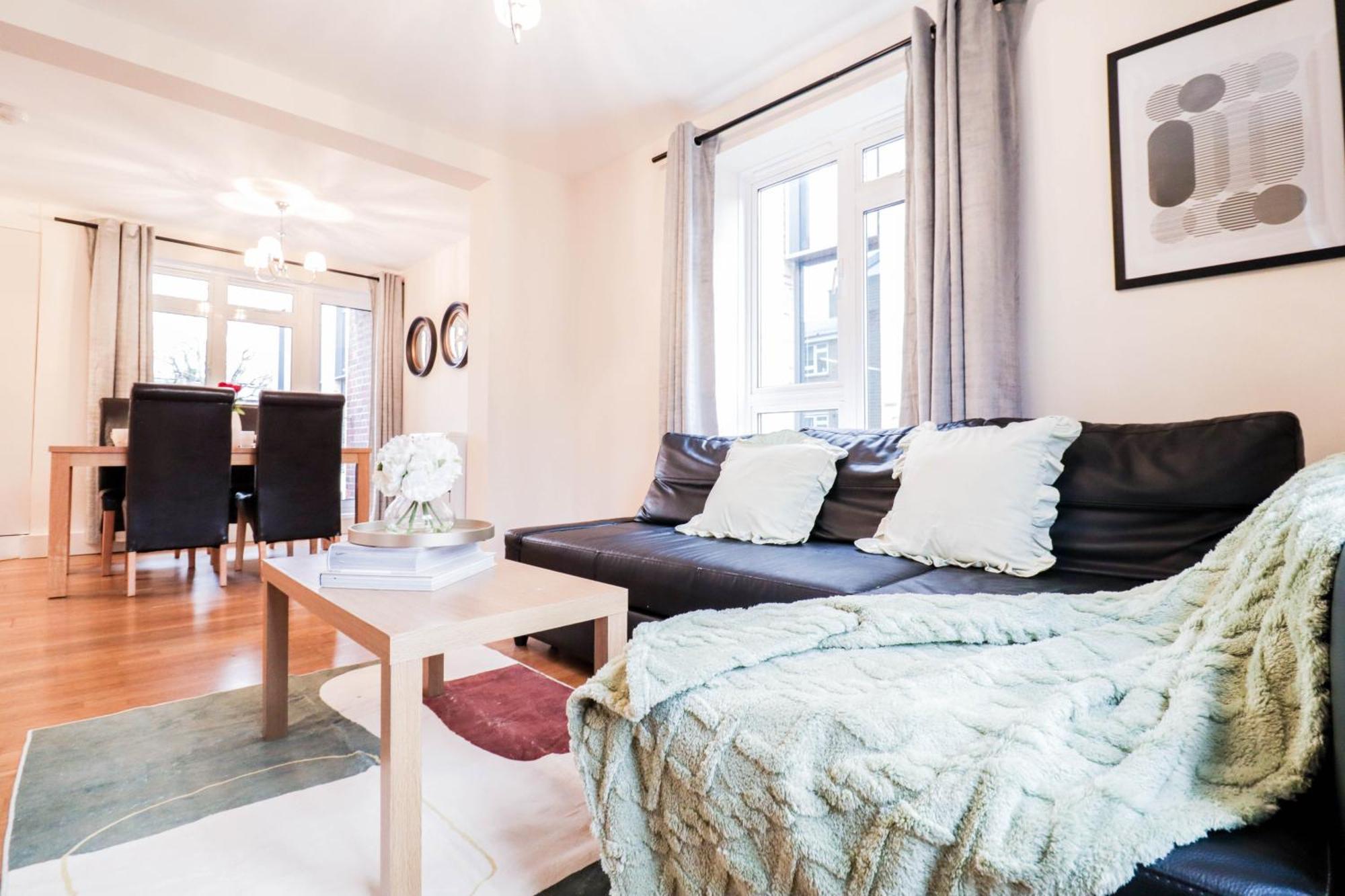 Apartment Gorgeous 2-Bedroom London Apartment London