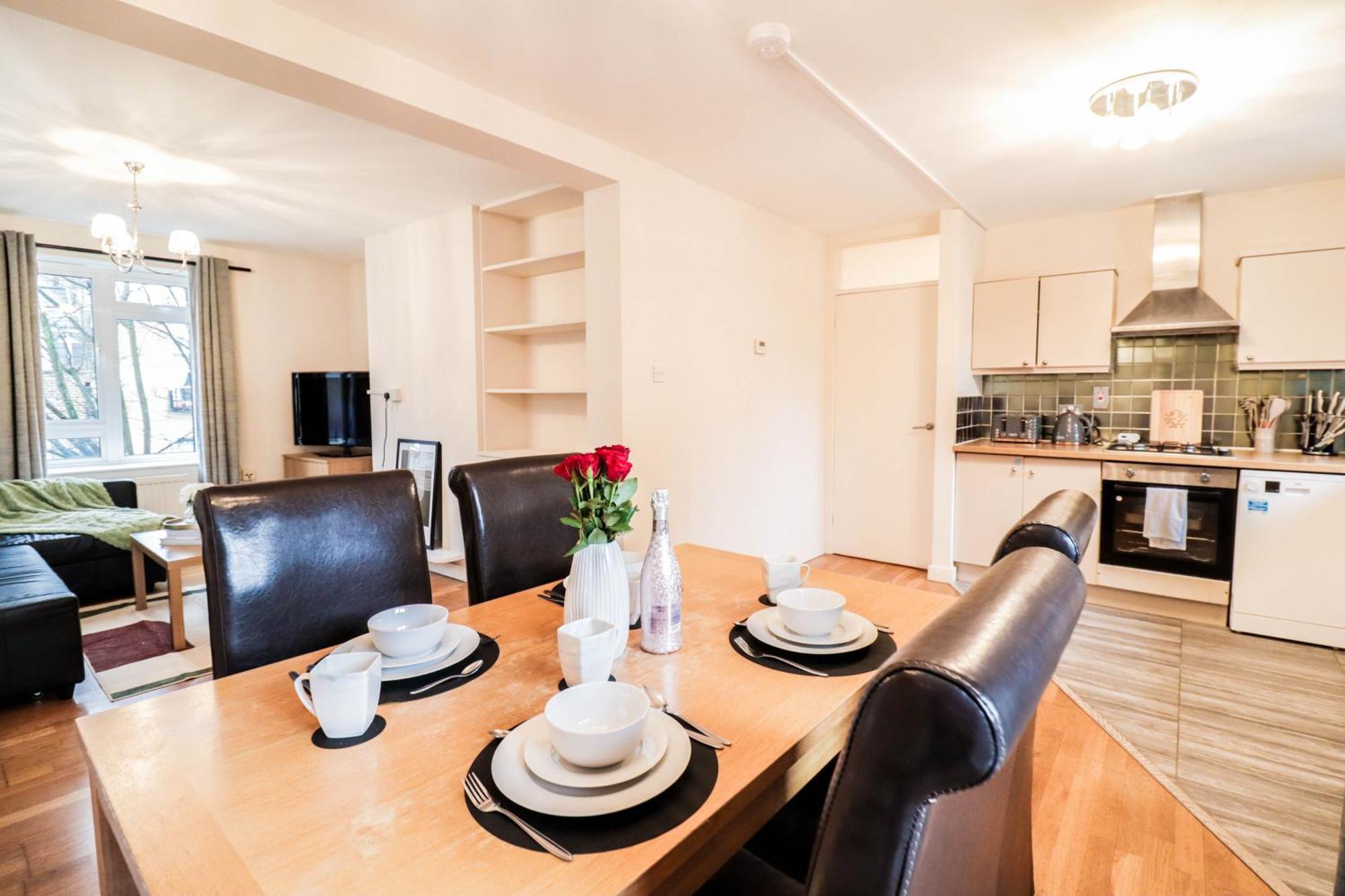 Gorgeous 2-Bedroom London Apartment *