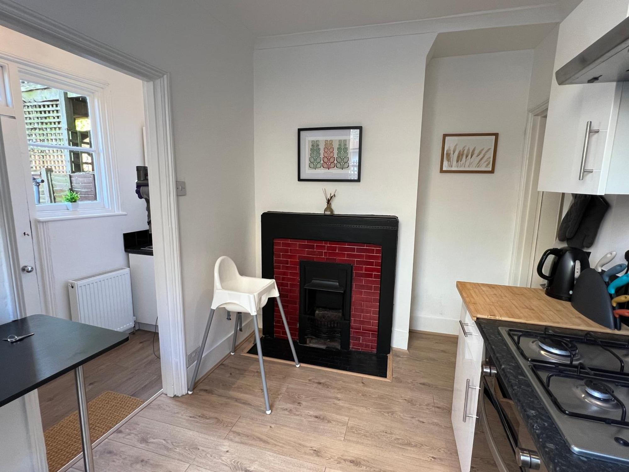 2 Bedroom Flat 10 Min Walk To Tube Appartamento Londra