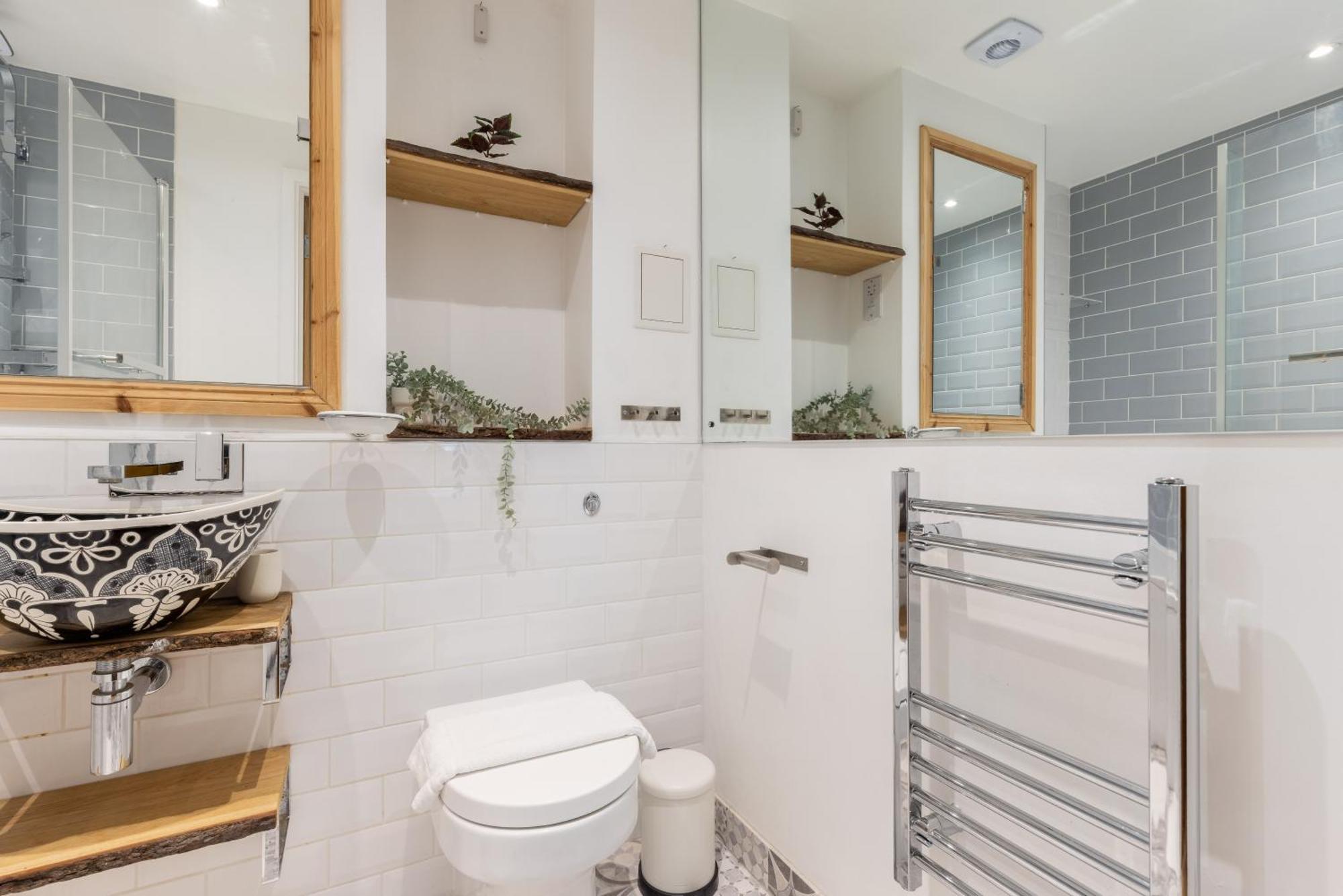 The East Dulwich Collection * London