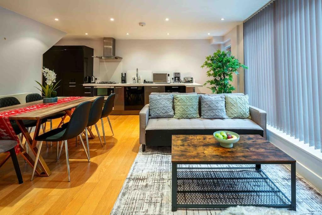 Sweet 3brs House Close To Oxford & Soho Villa Londra