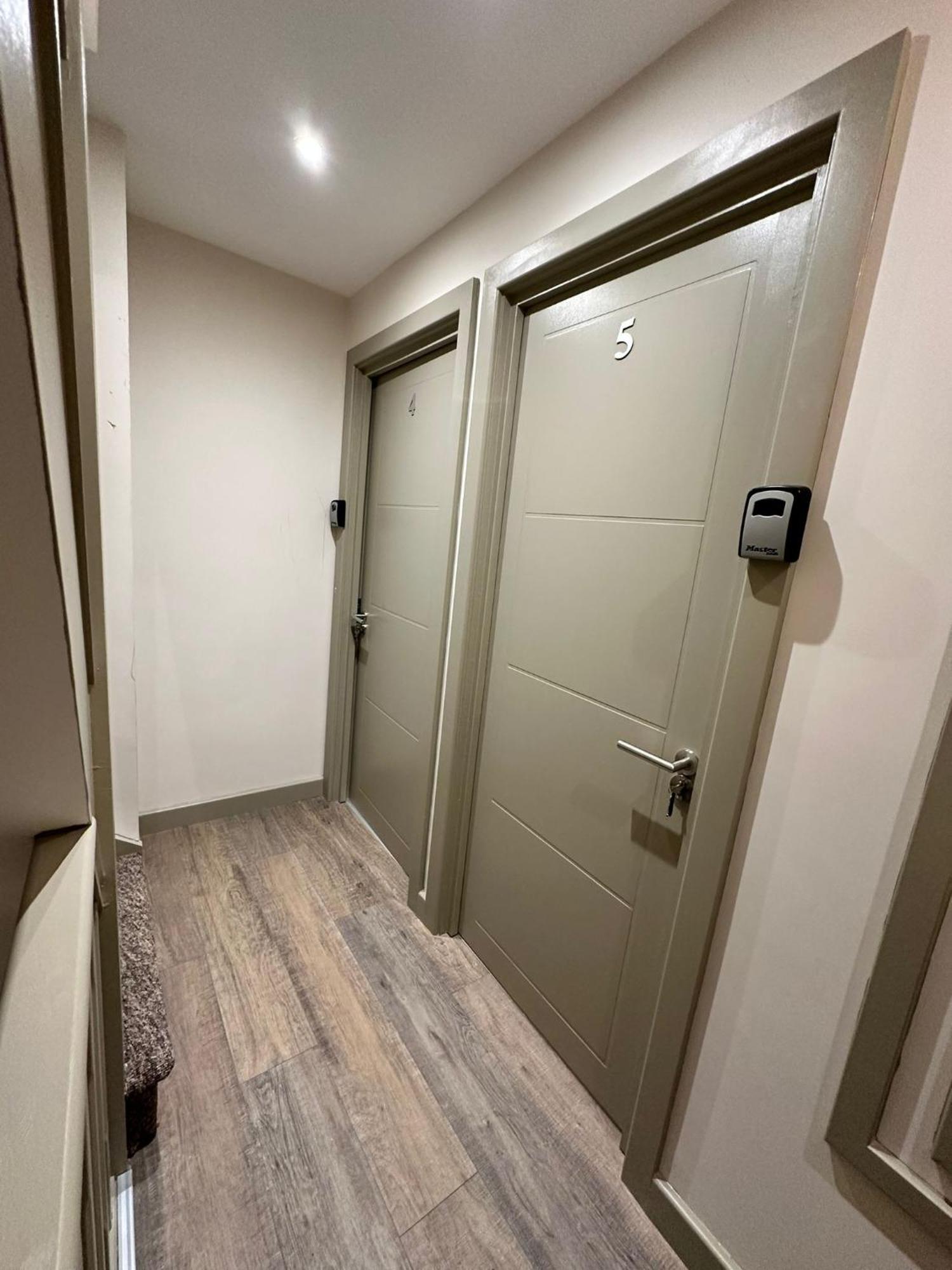 Harrow Suites Ha3 London
