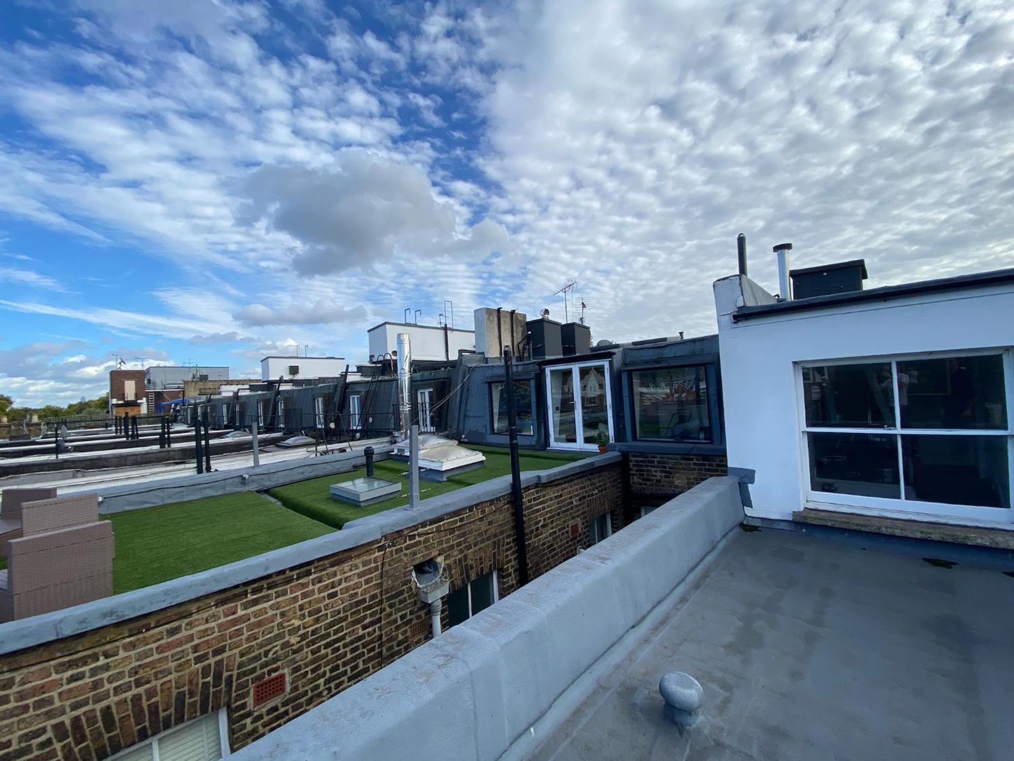 3 Bedroom Top Floor Kensington Lejlighed