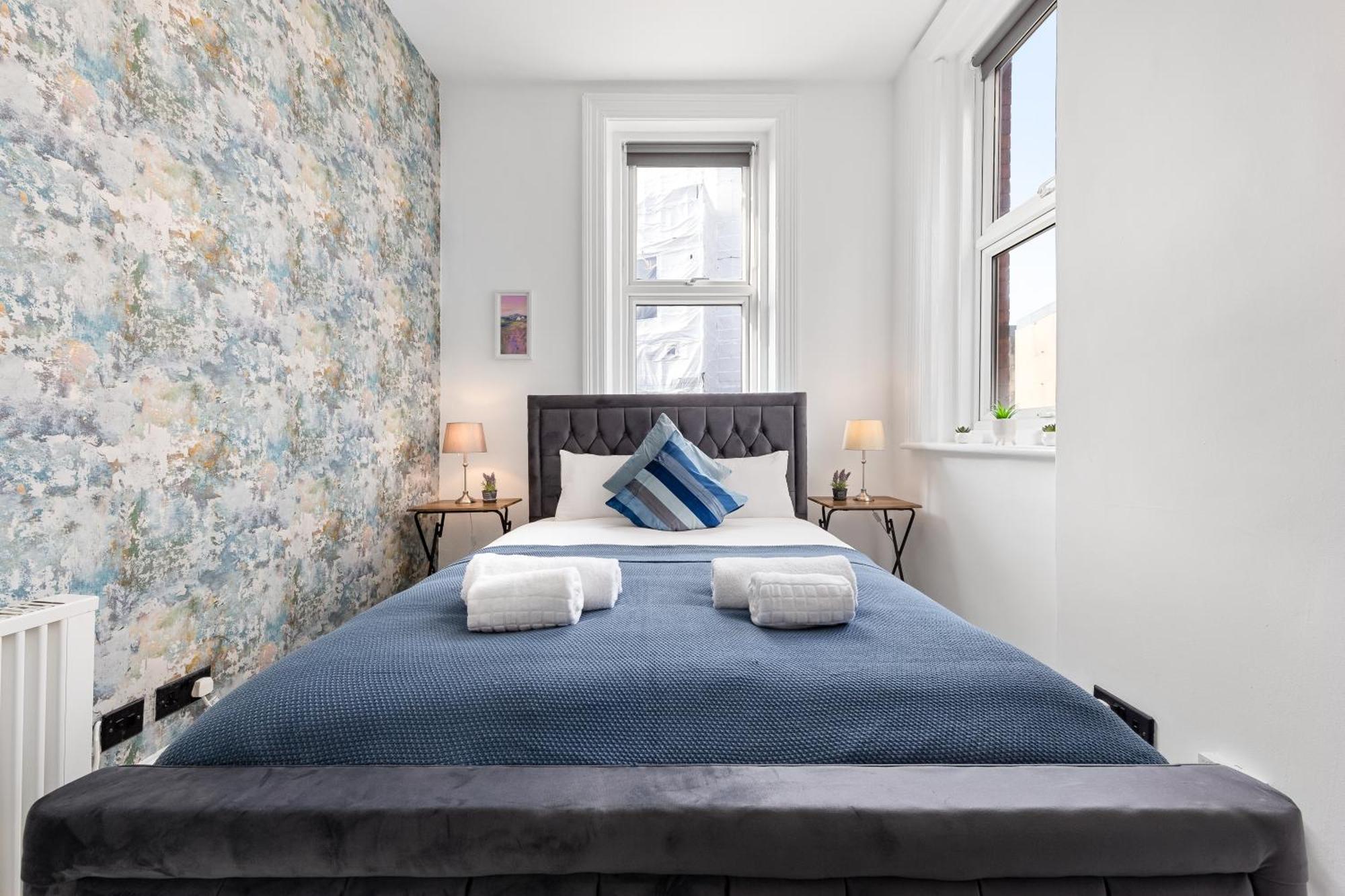 Modern 2 Bedroom Flat - Near Primrose Hill, Camden Market, Regent's Park - Good Links To Kings Cross, Euston, Finchley Road Station - Nw3 Appartement Londen