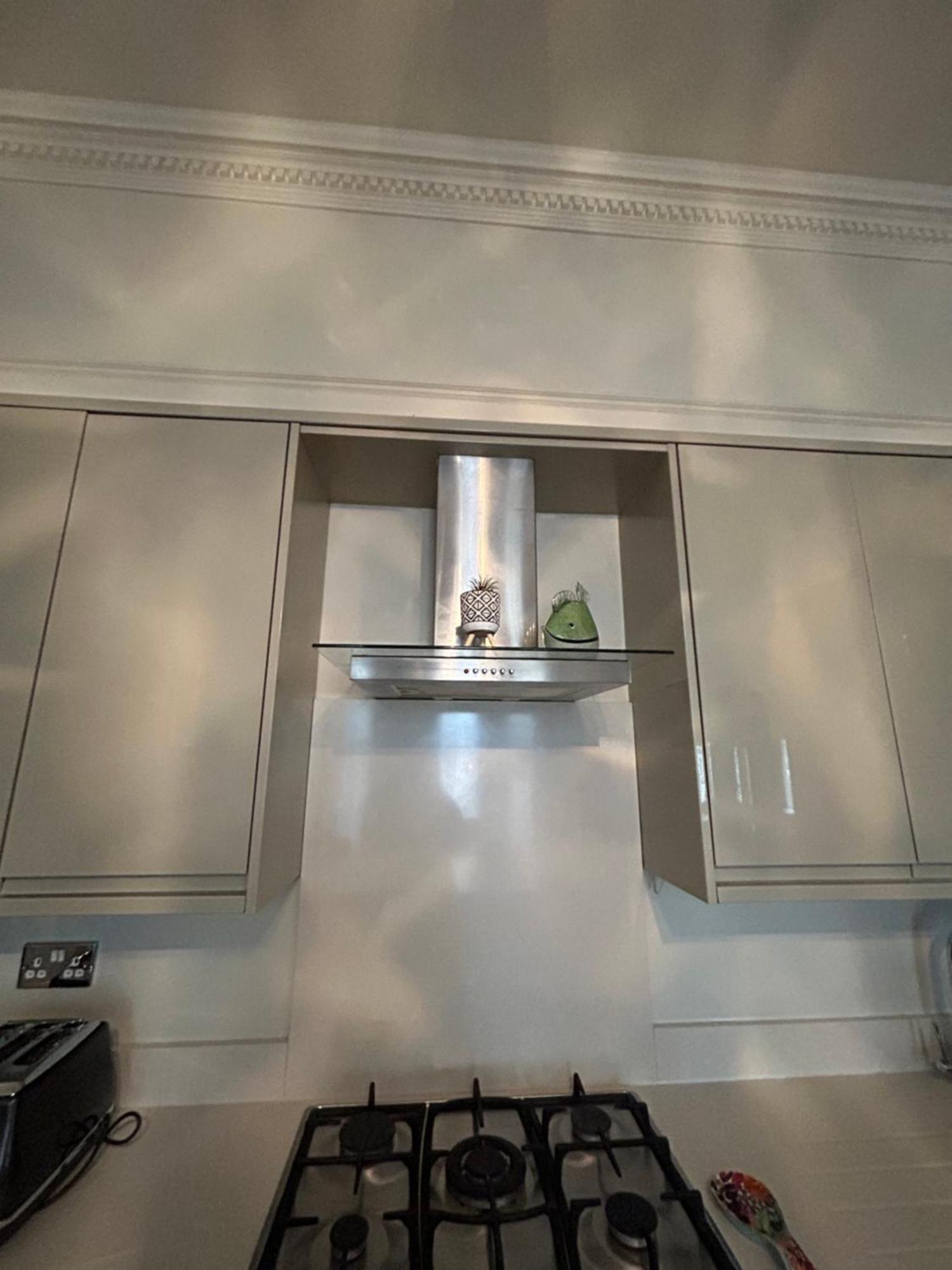 Stunning Holland Park- Sleeps 6 Appartement Londen