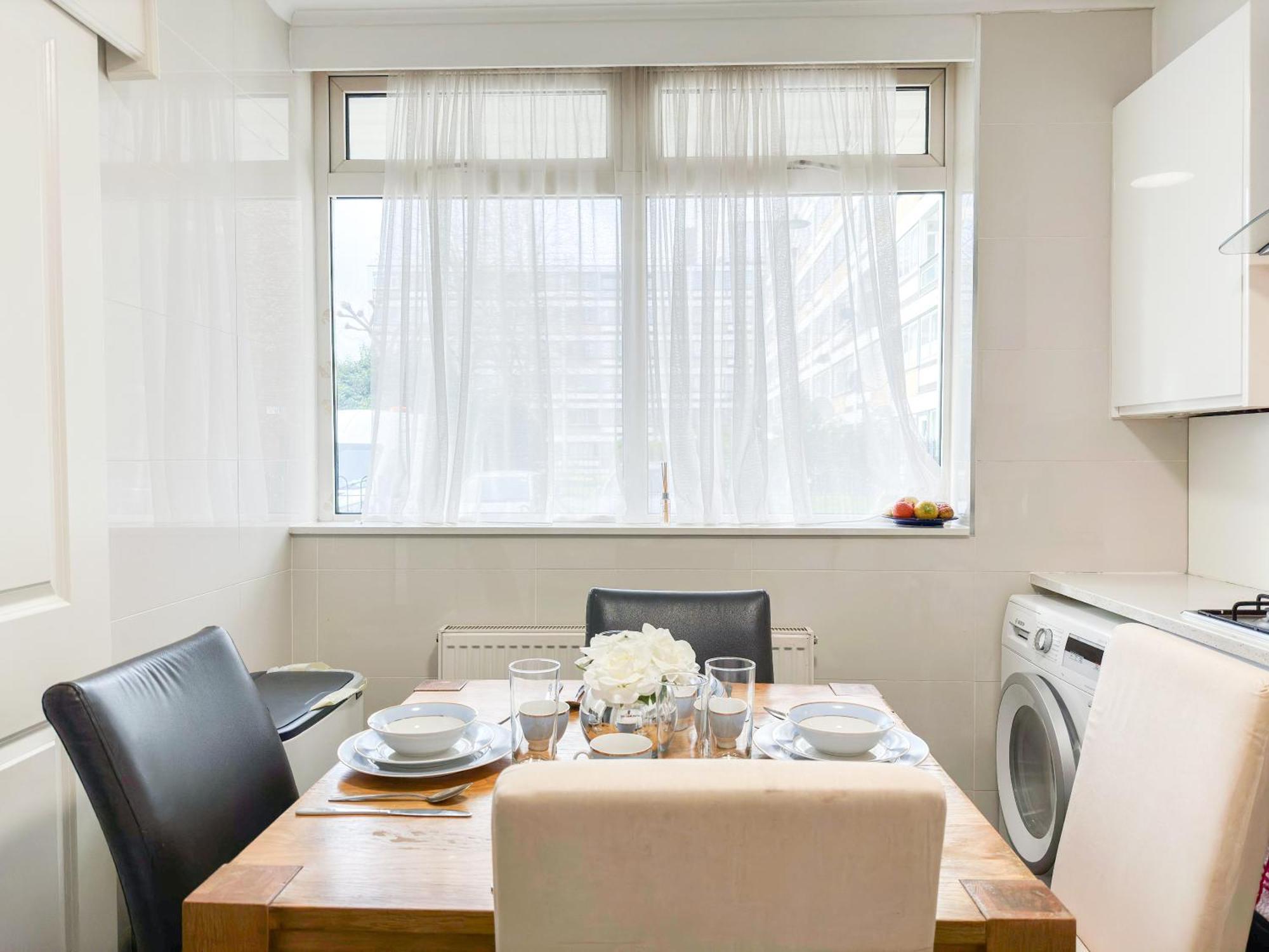 Cosy 3 Bedroom 3 Bathroom Flat With Private Garden- Maida Vale, Near Paddington Lägenhet