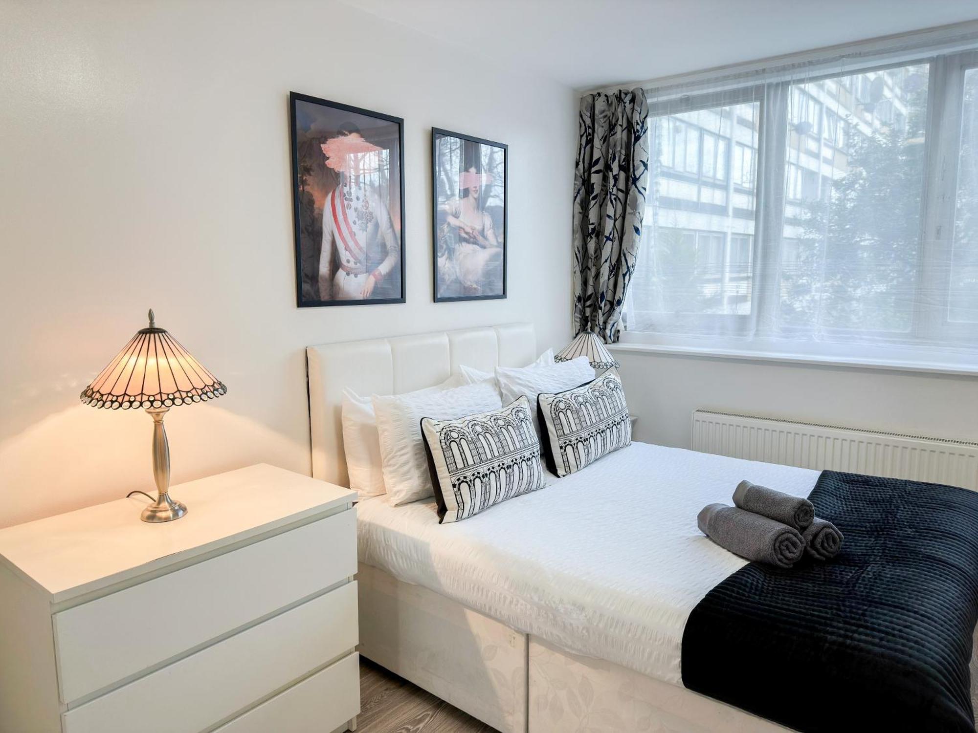 Cosy 3 Bedroom 3 Bathroom Flat With Private Garden- Maida Vale, Near Paddington Lägenhet