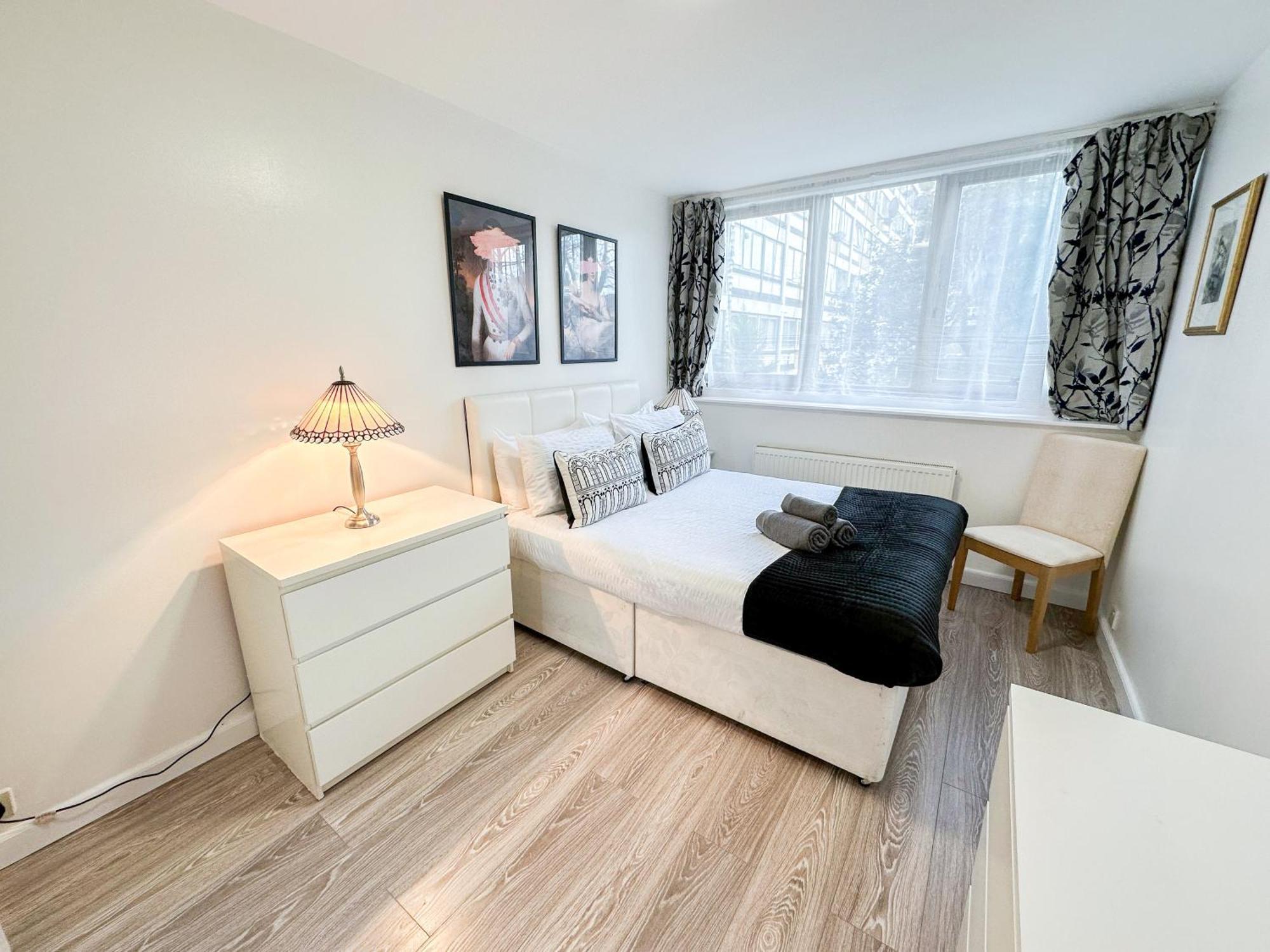 Cosy 3 Bedroom 3 Bathroom Flat With Private Garden- Maida Vale, Near Paddington Lägenhet *