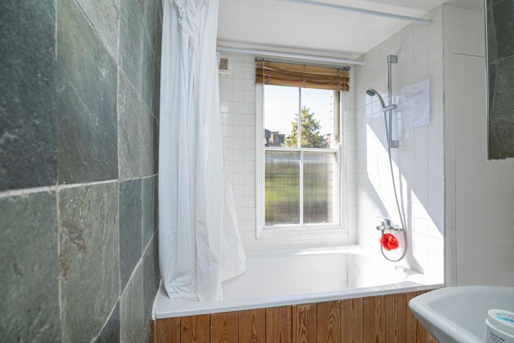 Refurbished Double Bedroom