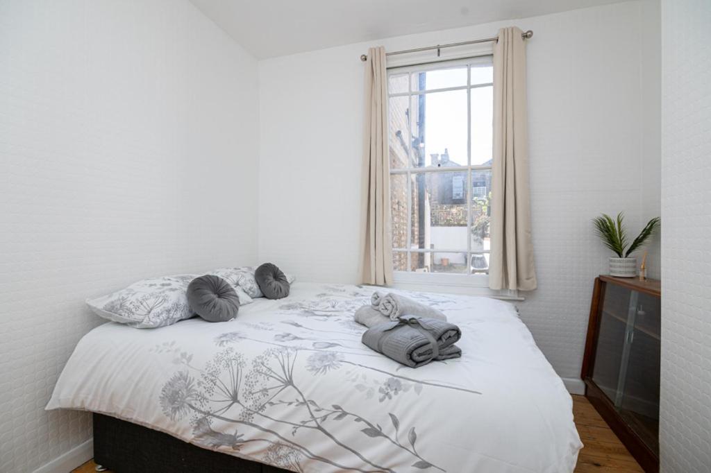 Refurbished Double Bedroom
