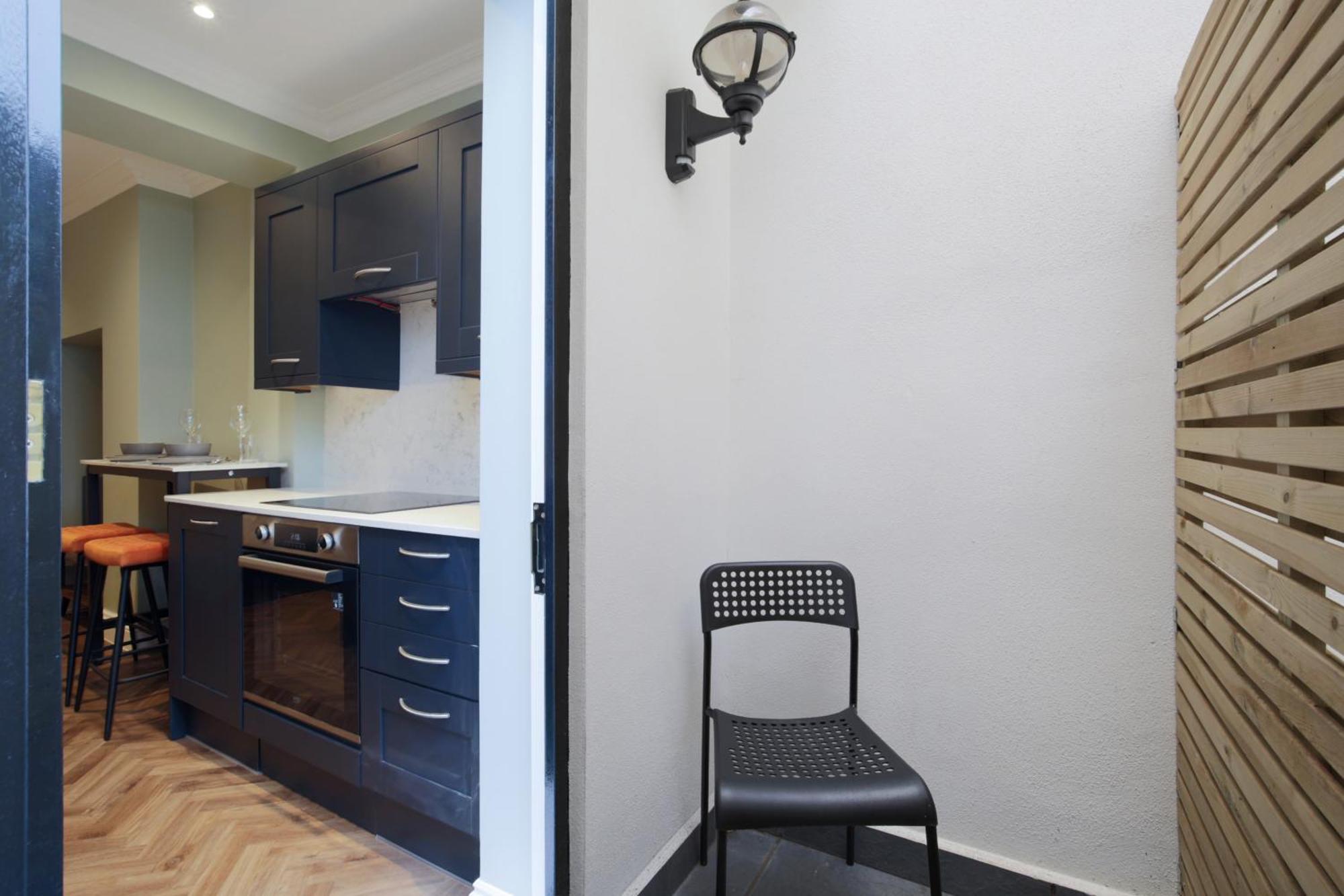 Imperial York Street Apartment *
