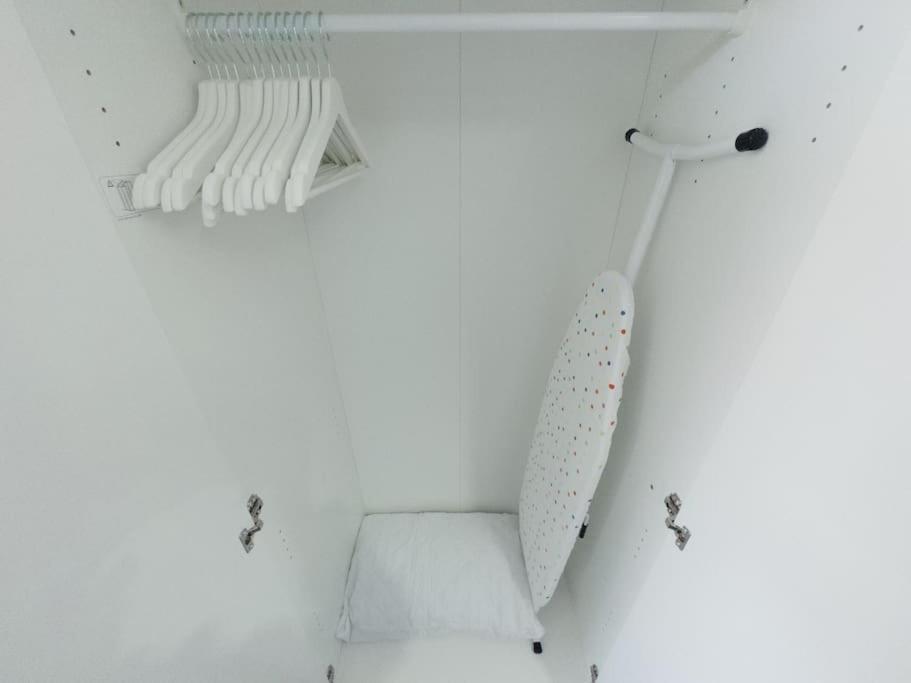 Cosy 1-bed Flat 30min To & Parking *