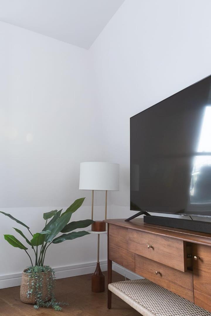 Luxury 2 Bedroom Duplex Penthouse Covent Garden Holborn Apartment *
