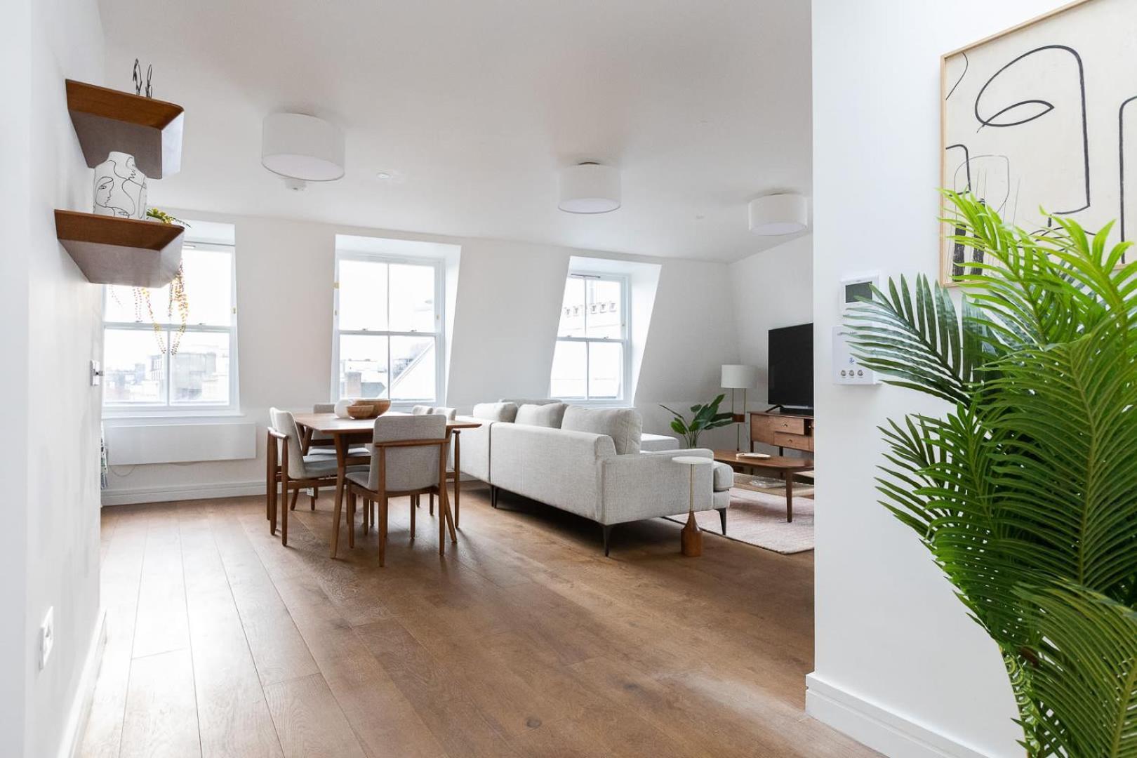 Luxury 2 Bedroom Duplex Penthouse Covent Garden Holborn *