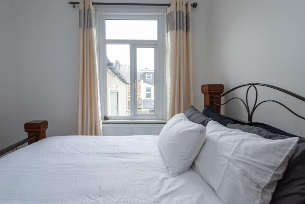 Stunning 3-bed House Appartement Londen