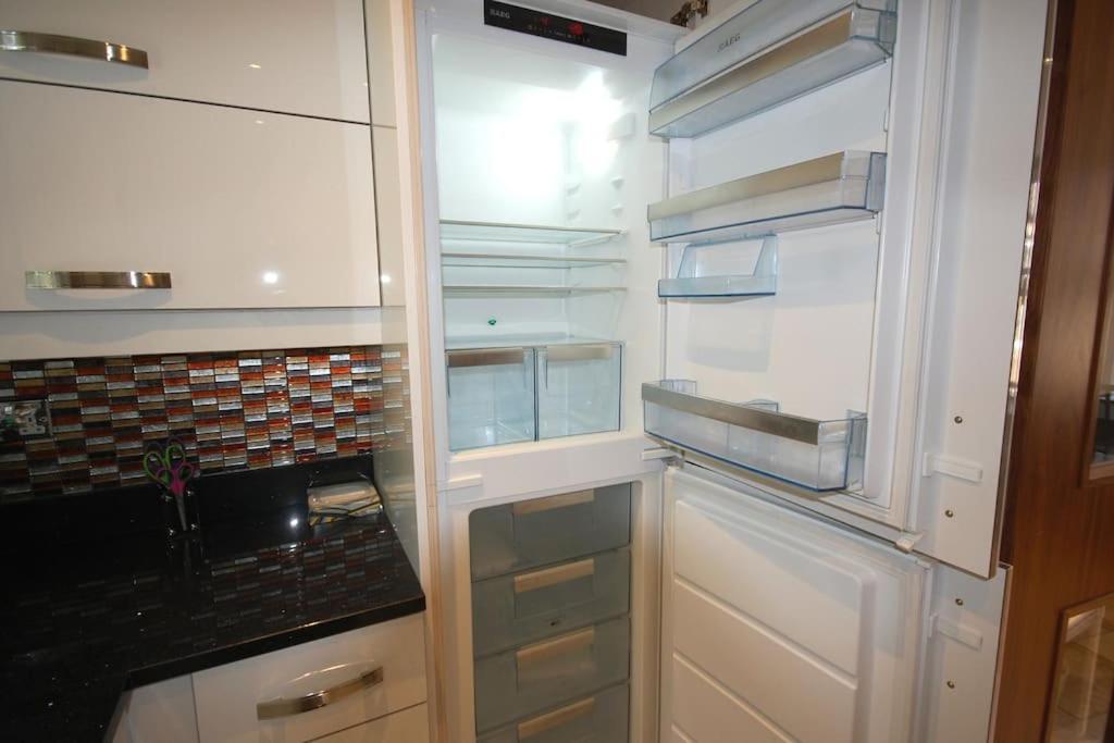 Lägenhet Clifton - Luxury 1 Bed Flat - 1 Min Walk To Tube London