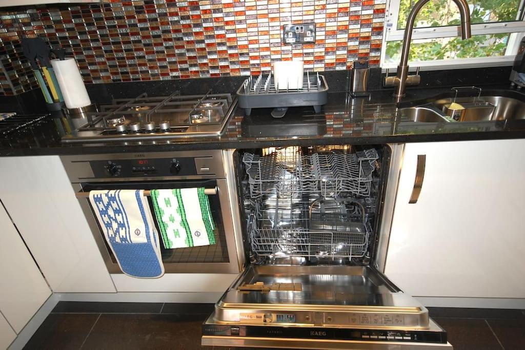 Lägenhet Clifton - Luxury 1 Bed Flat - 1 Min Walk To Tube *