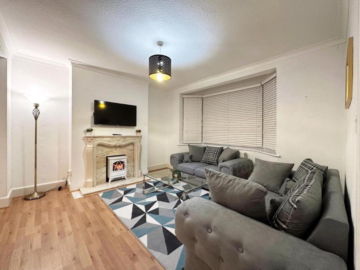 Charming 3-bedroom Family *