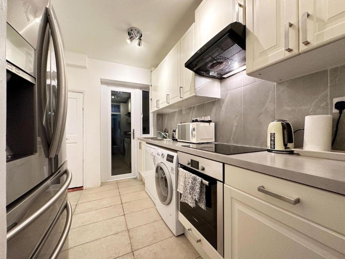 Charming 3-bedroom Family Londen