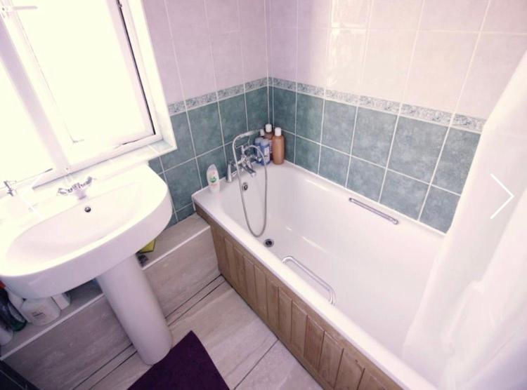 Double Near Canary Wharf 32 * London