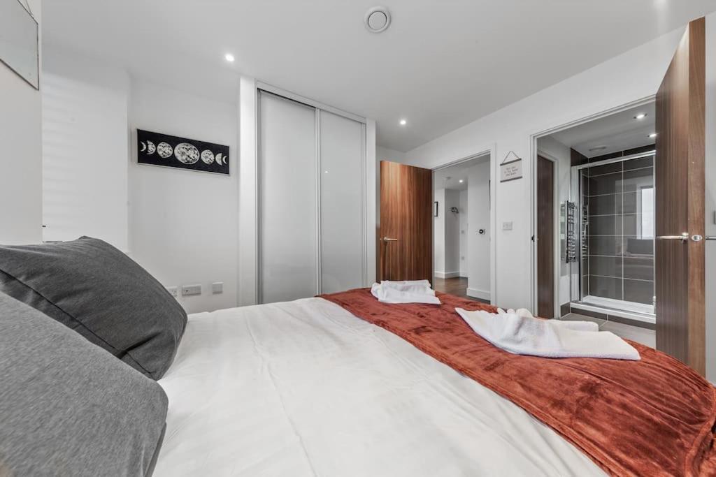 Leilighet New In Britannia Point Bp4 London