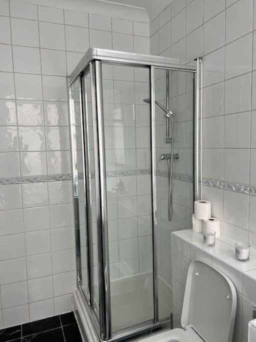 Luxury 3 Bedroom, 3 Bath By Oxford St & Soho * Londra