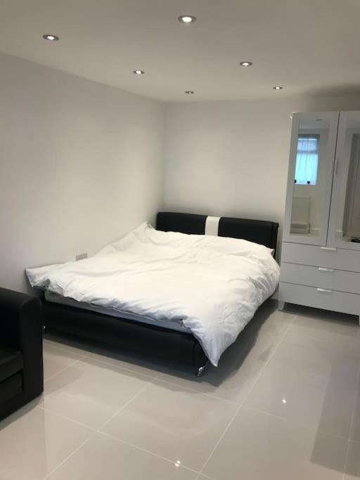 Garden Studio Apartment London