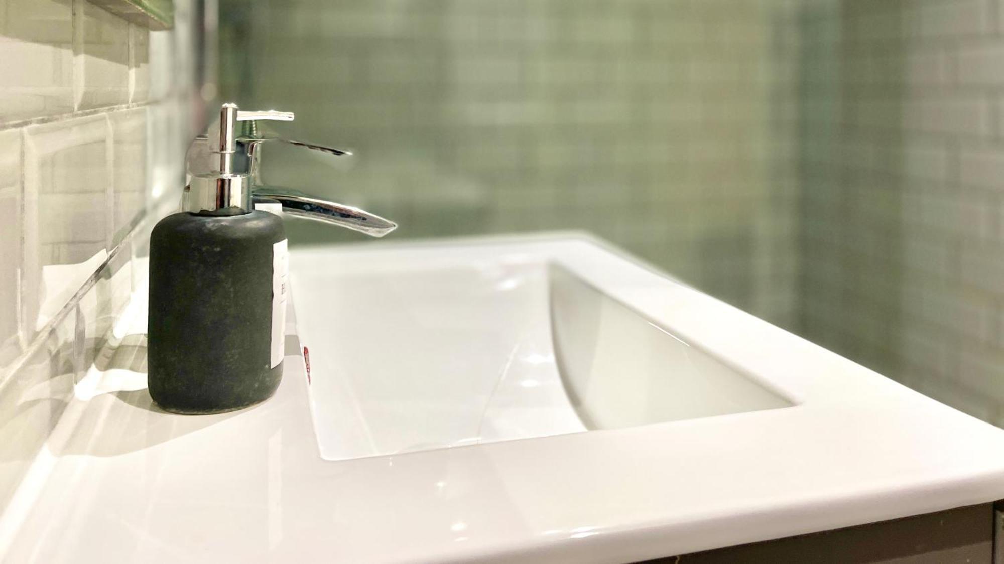 Appartement Tube & Notting Hill Nearby - Garden Flat Haven *
