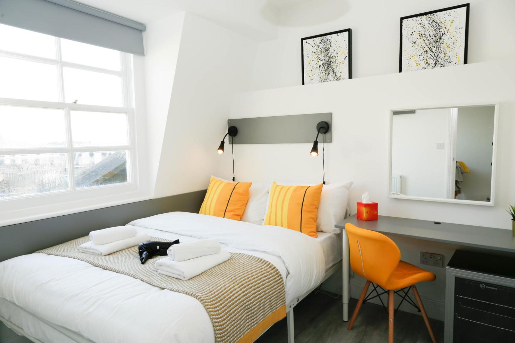 Luxury In Camden Town Near Shops, Cafes, Bars & Metro With Shared Bathrooms Séjour chez l'habitant Londres