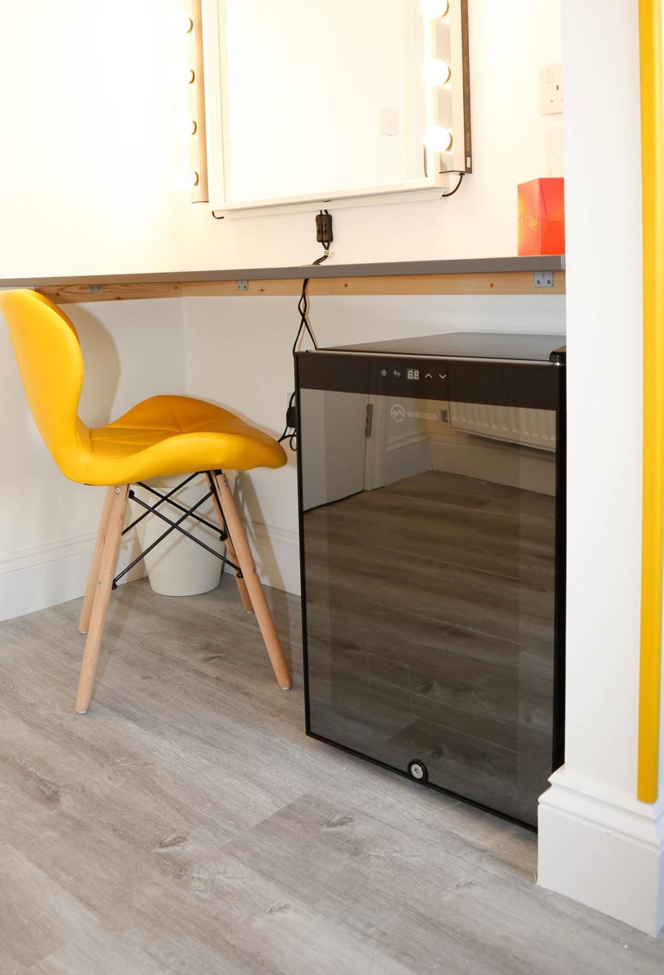Séjour chez l'habitant Luxury In Camden Town Near Shops, Cafes, Bars & Metro With Shared Bathrooms Londres