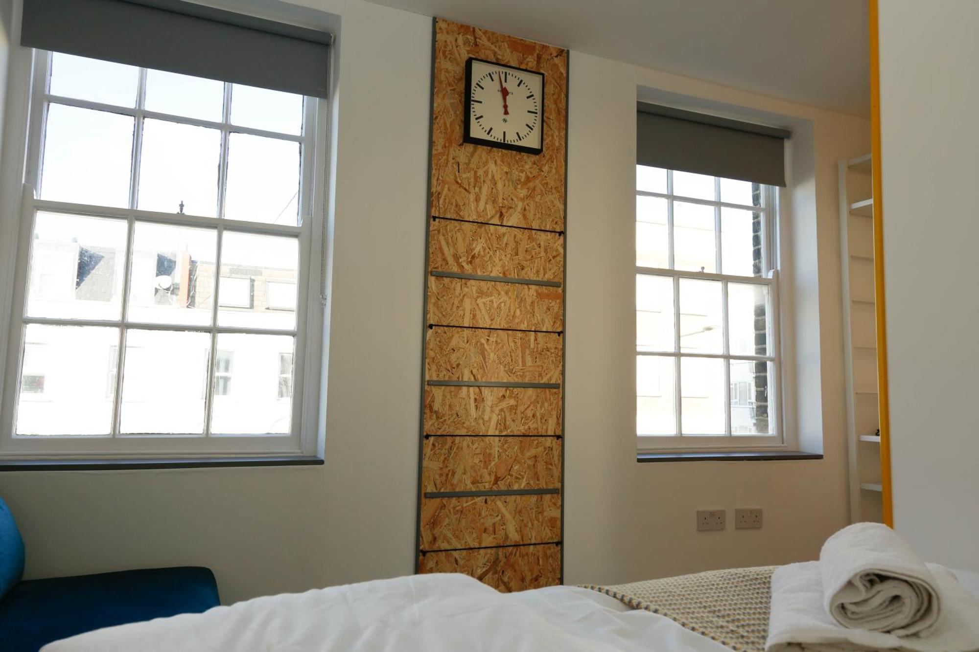 Luxury In Camden Town Near Shops, Cafes, Bars & Metro With Shared Bathrooms Séjour chez l'habitant *