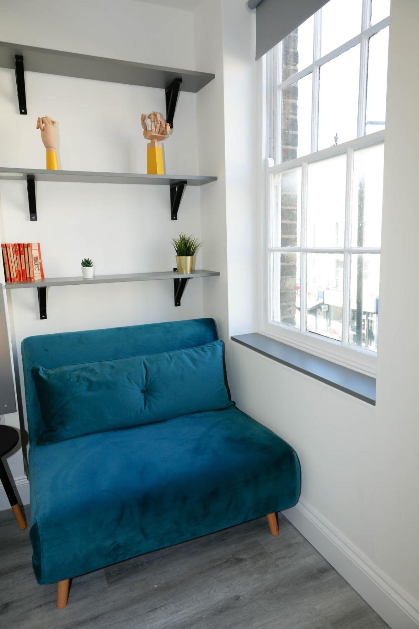 Luxury In Camden Town Near Shops, Cafes, Bars & Metro With Shared Bathrooms Londres